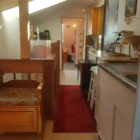 Dachgeschosswohnung Im Haus Am Von Berlin Διαμέρισμα