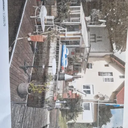 Apartment Dachgeschosswohnung Im Haus Am Von Berlin *