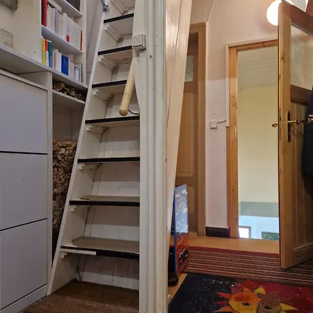 Dachgeschosswohnung Im Haus Am Von Berlin Апартаменты